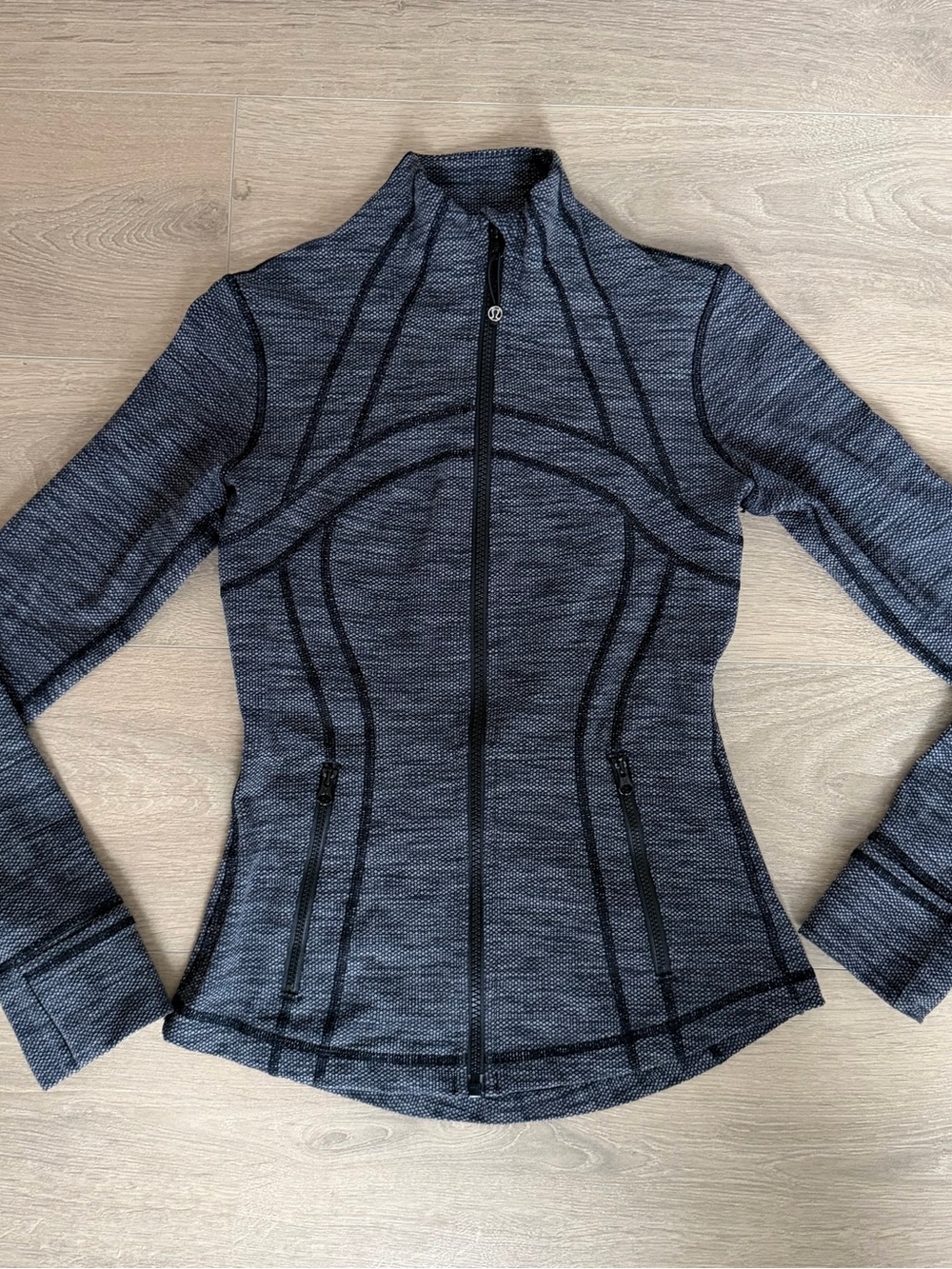 Lululemon Define Jacket Heathered Black Luon Full Zip Thumbholes Size 4